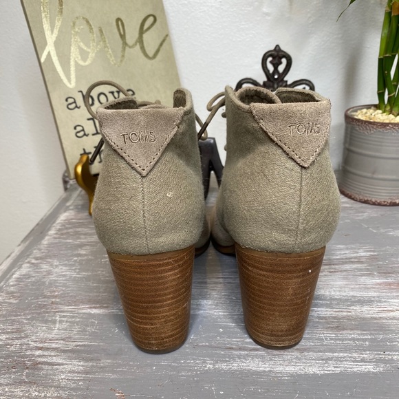 Toms Lunata taupe lace up ankle boots booties size 10 EUC - Picture 4 of 8